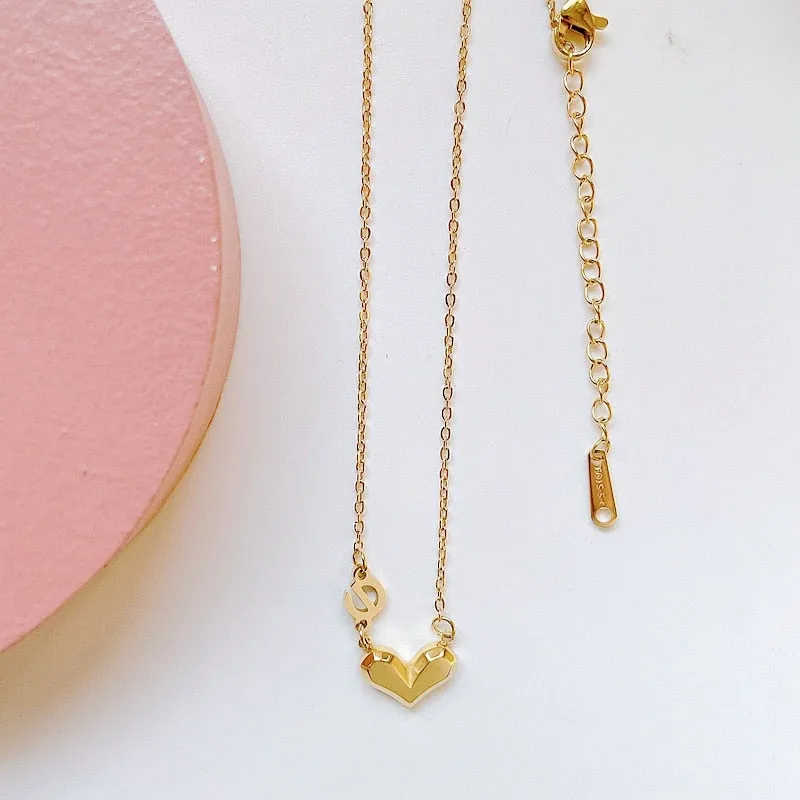 316L stainless steel Heart Letter Necklace  Fashion Gold colour Women