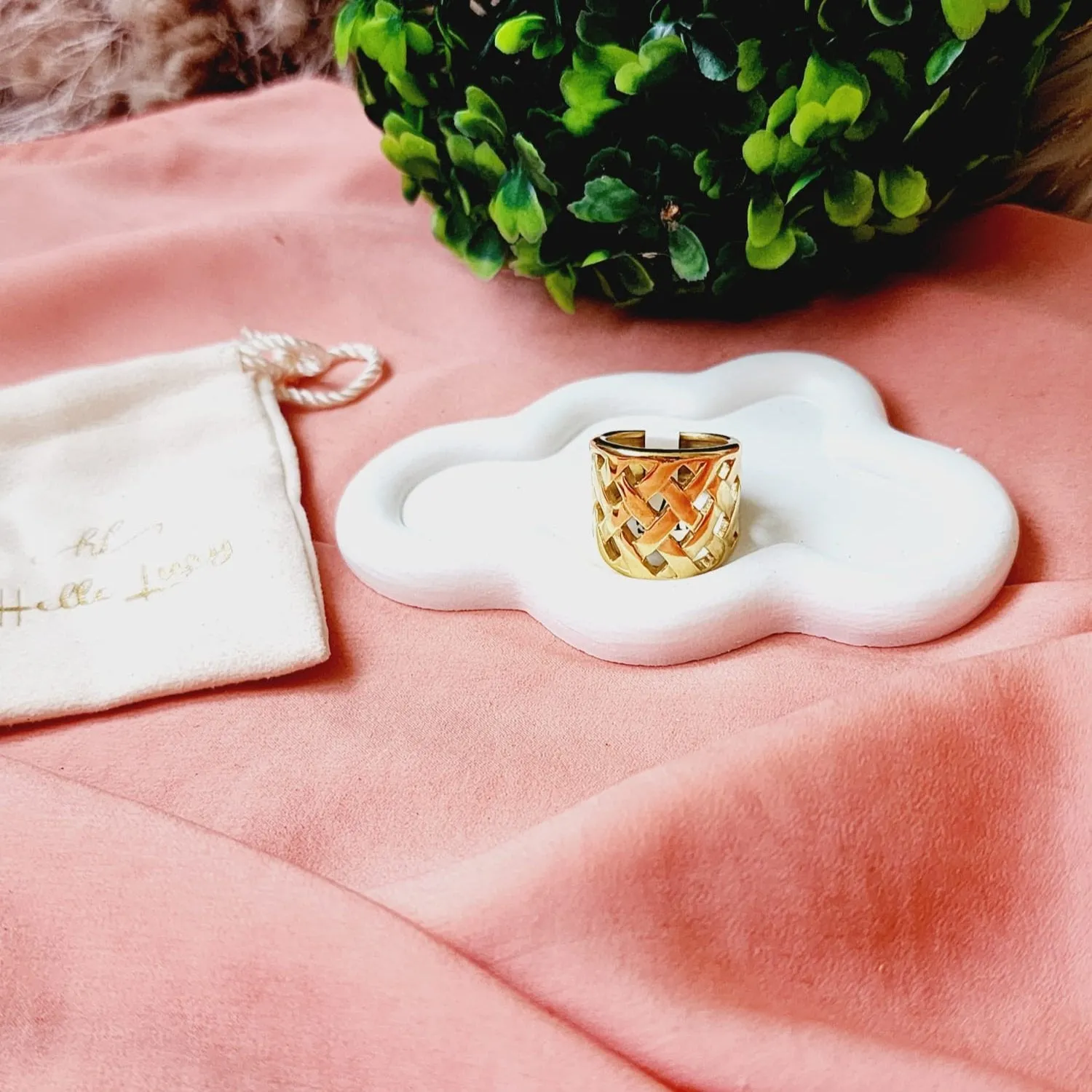 Canasta Ring