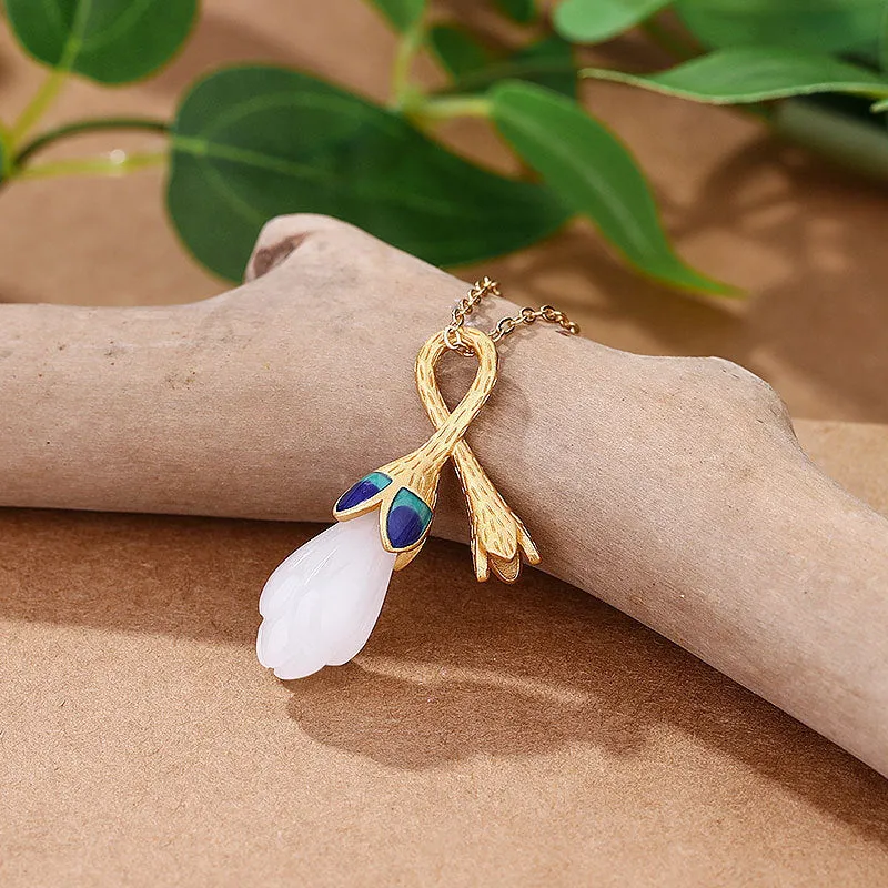 Court style Vintage Natural Hotan White Magnolia Pendant