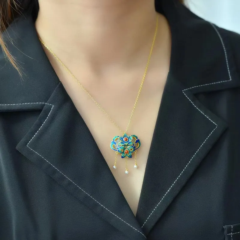 Creative design Ancient gold craft inlaid with natural Hetian jade necklace
