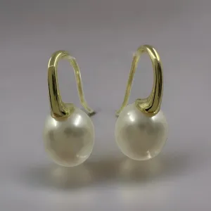 Cultured Freshwater Pearl Gold Hook Earrings