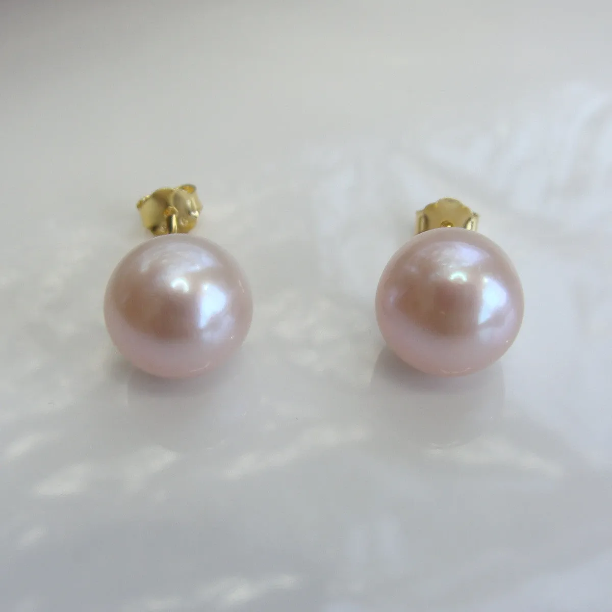 Cultured Pink Pearl Stud Earring