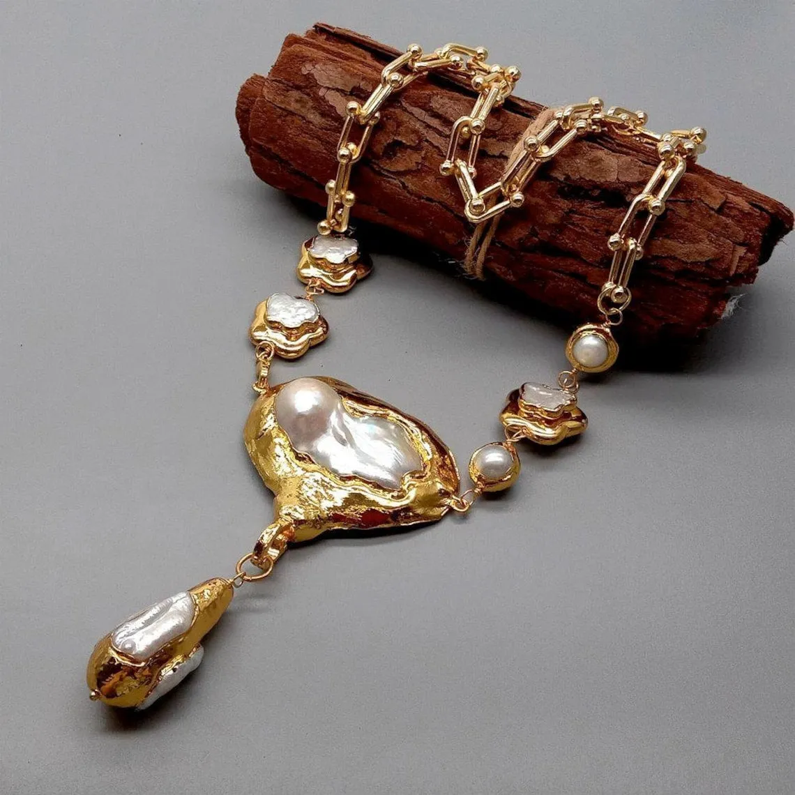 Cultured  white keshi freshwater flower pearl pendent necklace 20"