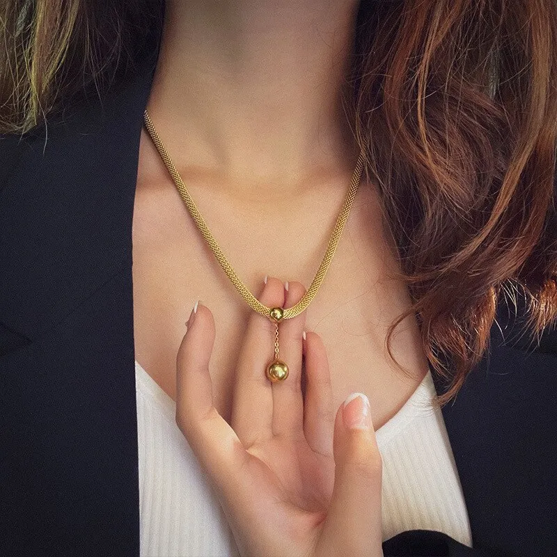Fashion Upscale Jewelry Ball Tassel Charms Snake Bone Chain Choker Necklaces Pendants For Women