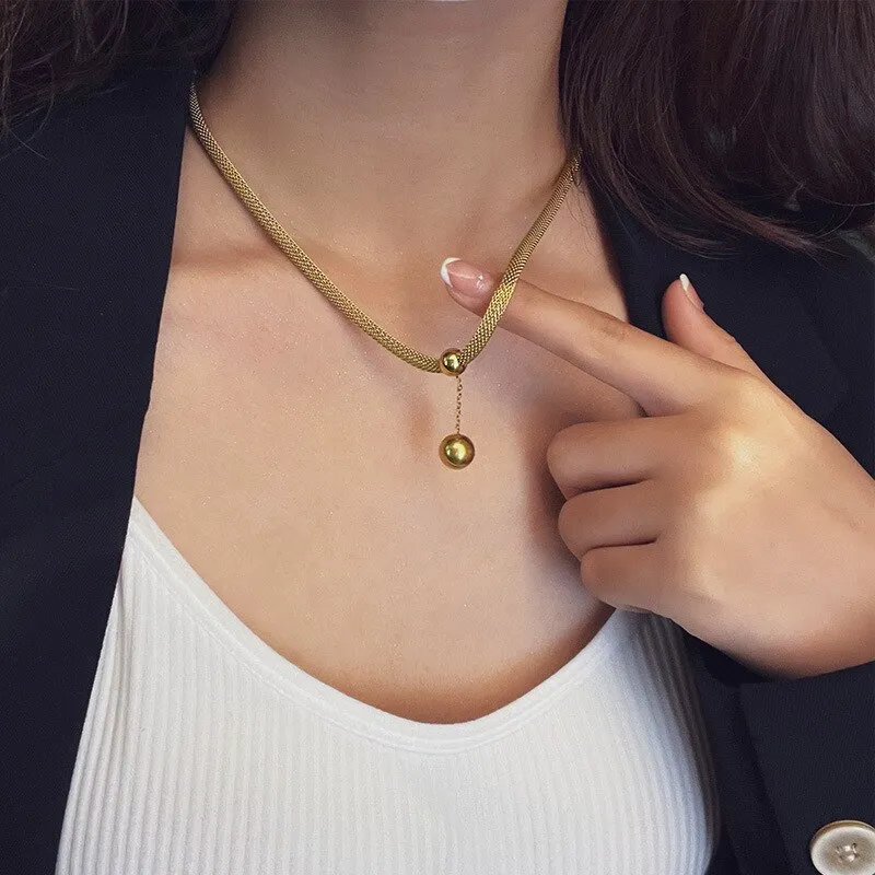 Fashion Upscale Jewelry Ball Tassel Charms Snake Bone Chain Choker Necklaces Pendants For Women