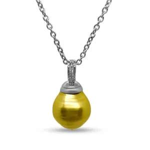 Gold Pearl and Diamond Pendant E.1185