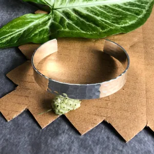 Hammered Brass Wrist Cuff (silver)