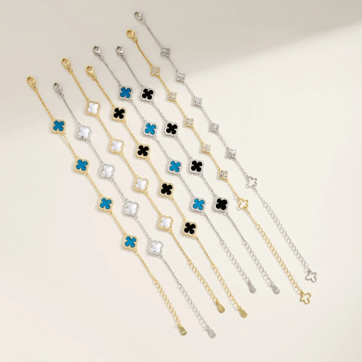 Iced Flora Black Clover Bracelet - Gold