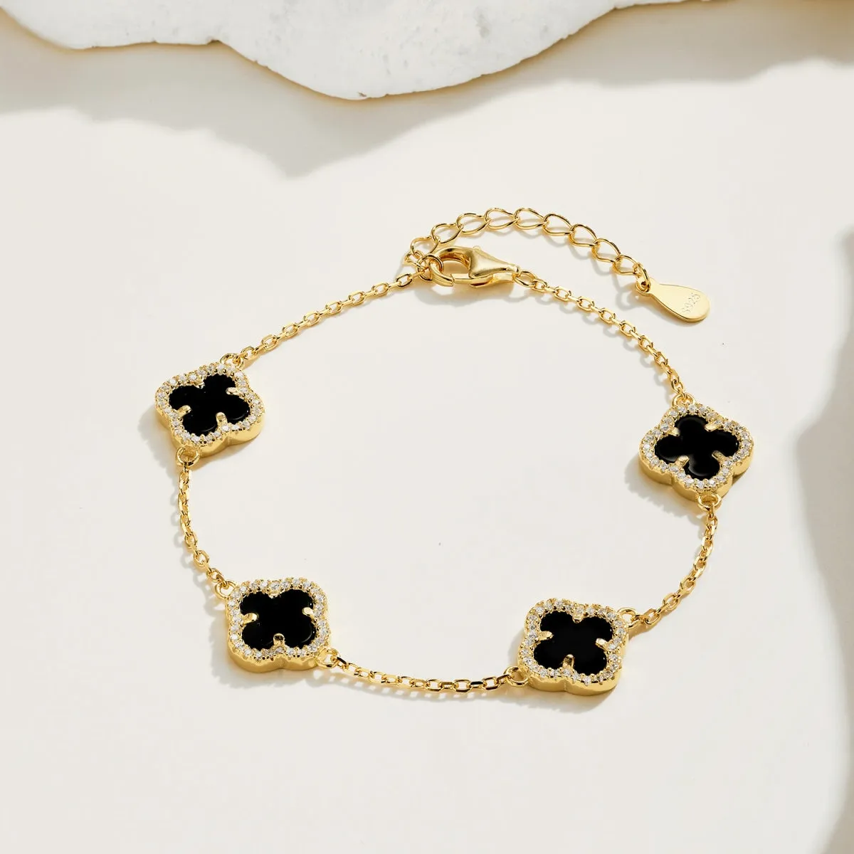 Iced Flora Black Clover Bracelet - Gold