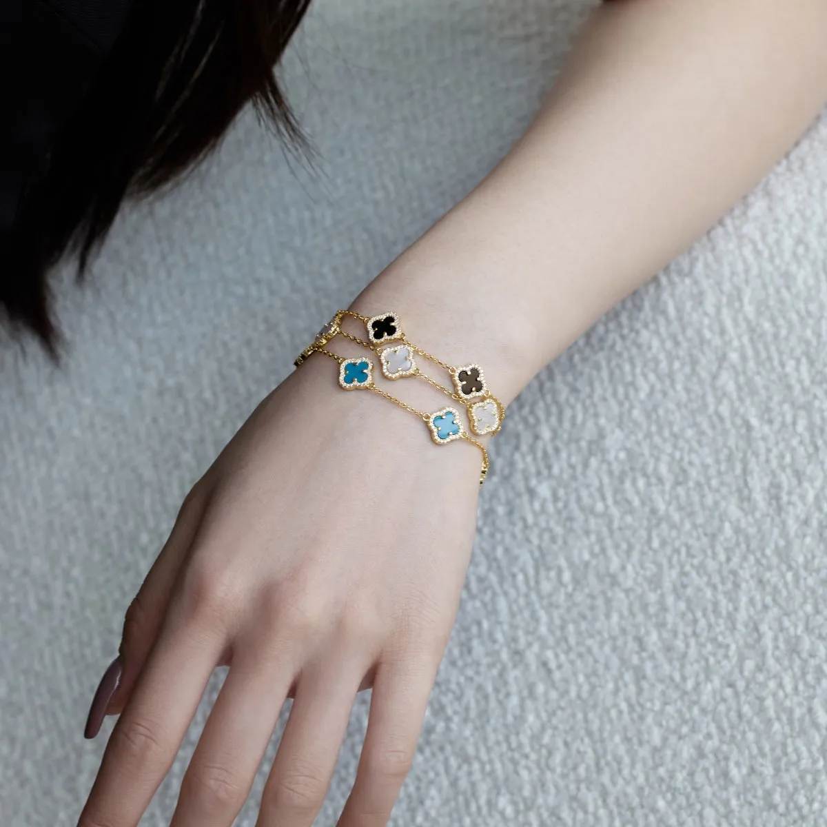 Iced Flora Black Clover Bracelet - Gold