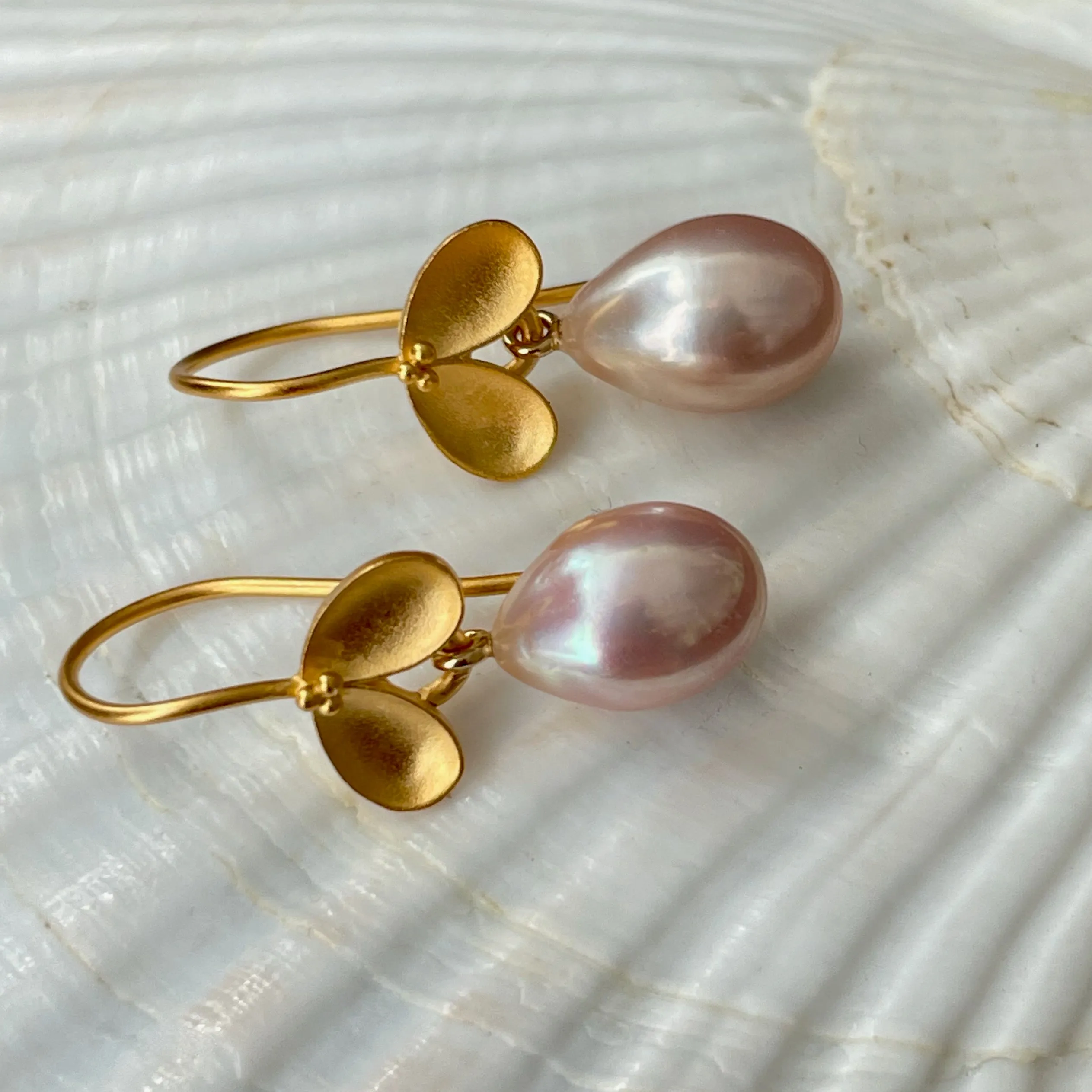 SOFT PINK FRUITING PEARL DROP EARRINGS