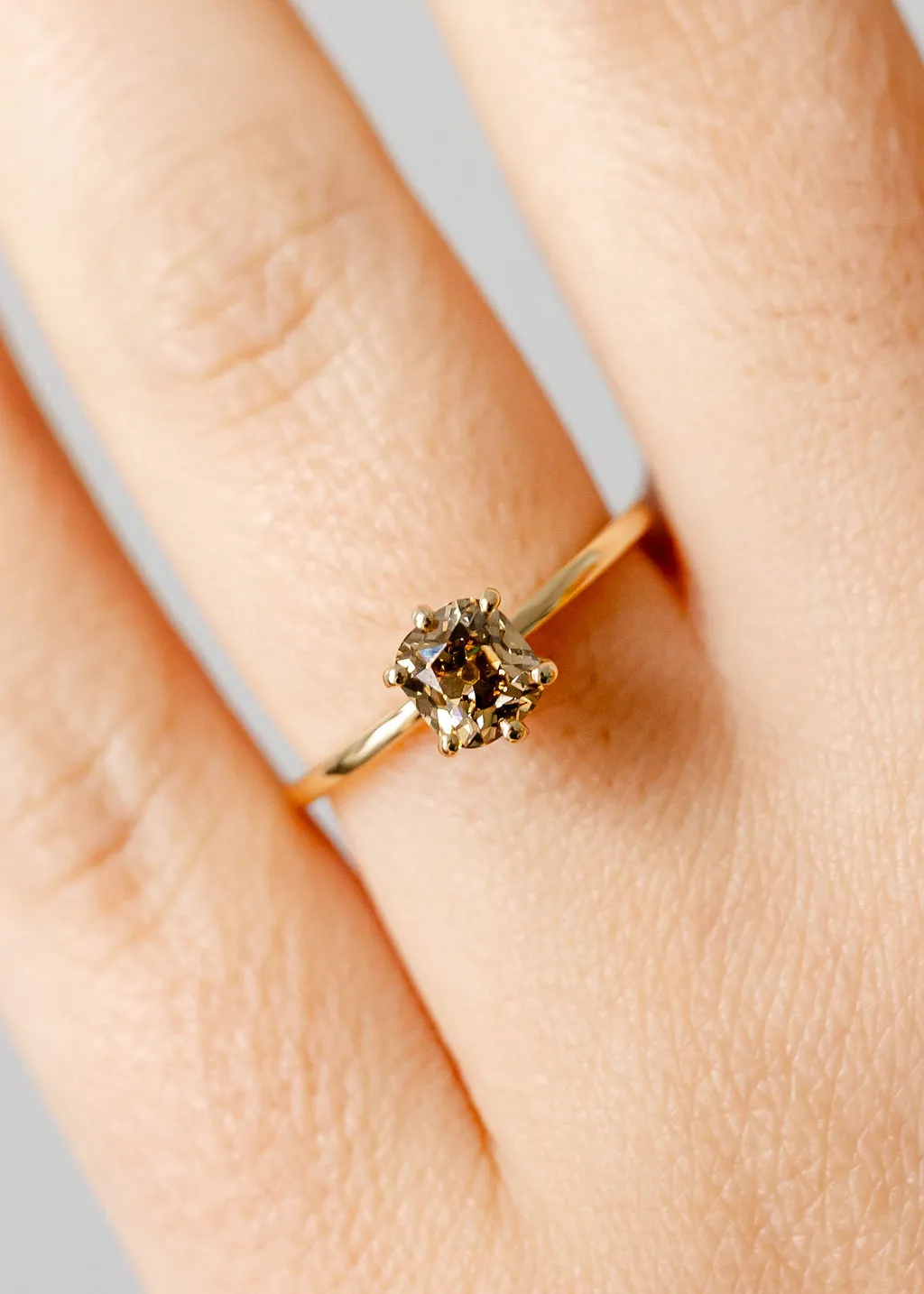 The Helia | .92ct Cushion Cut Champagne Diamond | Yellow Gold