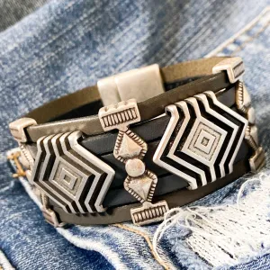 The Liv Bracelet